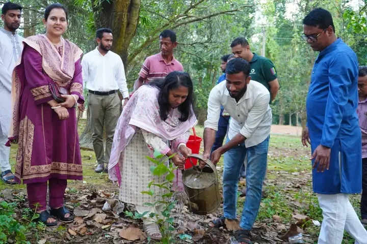 বিশ্ব পরিবেশ দিবস: শেরপুরের গজনী অবকাশ কেন্দ্র পরিদর্শন করলেন জেলা প্রশাসক