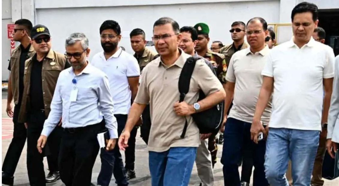 মৌলভীবাজারের পথে প্রধানমন্ত্রী