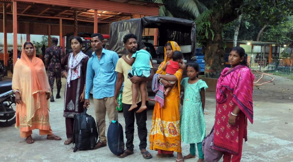 শেরপুর সীমান্তে অবৈধ ভাবে ভারতে যাওয়ার চেষ্টা, ৯ বাংলাদেশি আটক