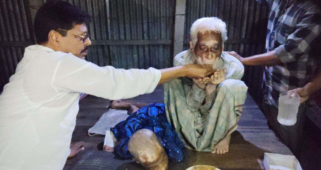 শেরপুরে অসহায় পরিবারের পাশে বিএনপি নেতা হযরত আলী