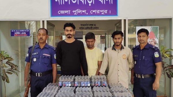 শেরপুরের নালিতাবাড়ীতে ৪শত ৭৫ বোতল ফেনসিডিল আটক করেছে পুলিশ