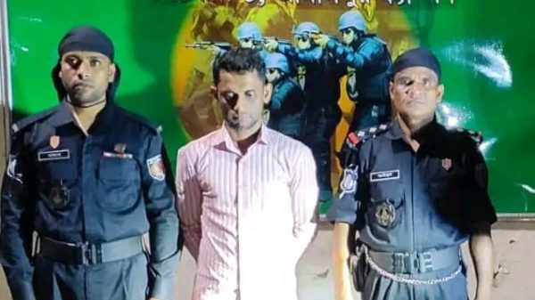 শেরপুরে র‍্যাবের হাতে ইয়াবা ট্যাবলেটসহ মাদক কারবারি গ্রেফতার