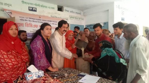 শেরপুরের ভাতশালা ইউনিয়নে ঈদ উপহার হিসেবে ভিজিএফ চাল বিতরণ কারযক্রমের উদ্বোধন