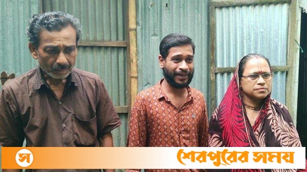 নকলায় সংখ্যালঘু সম্প্রদায়ের সড়ক দখলের অভিযোগ বি এন পি নেতার বিরুদ্ধে !!