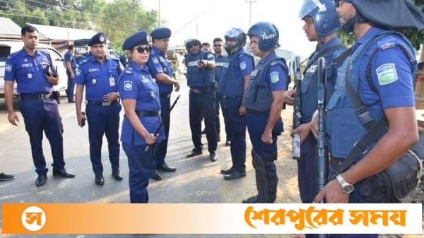 অবরোধ কর্মসূচিতে শেরপুরের আইনশৃঙ্খলা পরিস্থিতি পরিদর্শন করলেন পুলিশ সুপার মোনালিসা বেগম