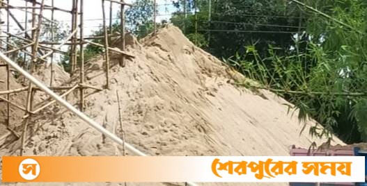 ঝিনাইগাতীতে মোবাইল কোর্টের অভিযানে অবৈধভাবে বালু উত্তোলনের দায়ে ৫০ হাজার টাকা জরিমানা