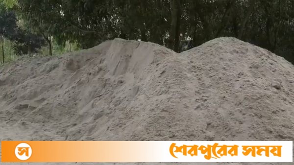 ঝিনাইগাতীতে অবৈধভাবে বালু উত্তোলনের দায়ে ৫০ হাজার টাকা জরিমানা