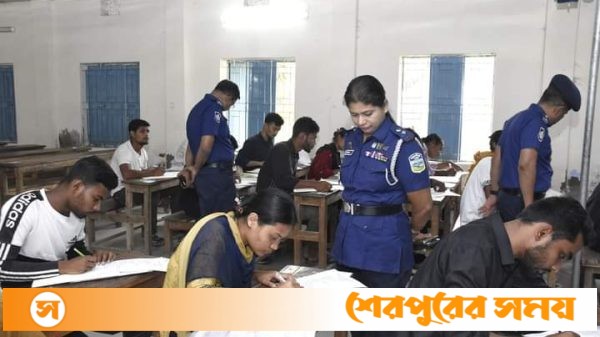 শেরপুরে কনস্টেবল পদে নিয়োগ প্রার্থীদের লিখিত পরীক্ষা অনুষ্ঠিত