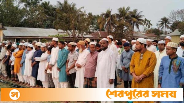 ঝিনাইগাতীর সিনিয়র সাংবাদিক এসকে সাত্তারের সহধর্মিণী হীরা সাত্তারের জানাজা নামাজ অনুষ্ঠিত  