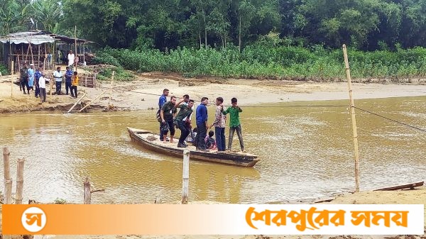 ঝিনাইগাতী ও শ্রীবরদীর সোমেশ্বরী নদী থেকে অবৈধভাবে বালু উত্তোলন বন্ধে প্রশাসনের অভিযান