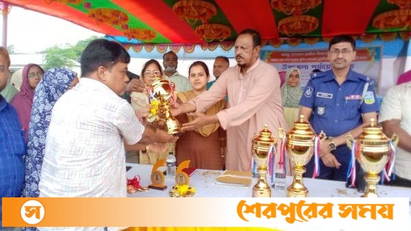 ঝিনাইগাতীতে বঙ্গবন্ধু ও বঙ্গমাতা শেখ ফজিলাতুন্নেছা মুজিব গোল্ডকাপ প্রাথমিক বিদ্যালয় ফুটবল টুর্নামেন্ট এর ফাইনাল খেলা অনুষ্ঠিত