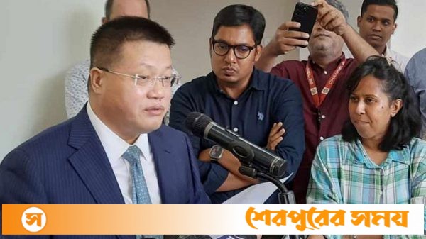 বাংলাদেশের অভ্যন্তরীণ রাজনীতিতে হস্তক্ষেপ করবে না চীন: চীনের রাষ্ট্রদূত ইয়াও ওয়েন