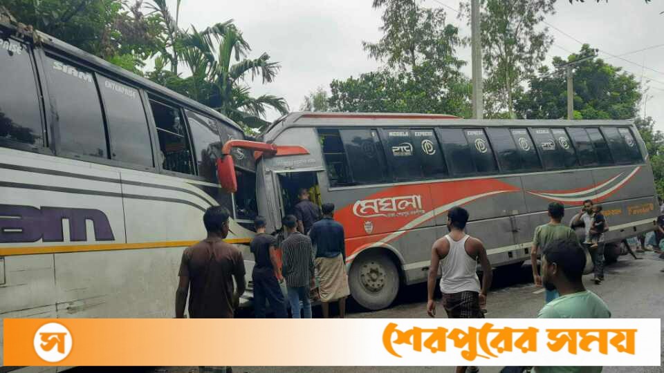 শ্রীবরদীতে দুই বাসের মুখোমুখি সংঘর্ষ: আহত ১৮